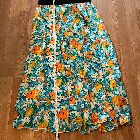 Lularoe Orange and blue Floral Maxi Women’s Skirt Size Medium - Picture 9 of 13
